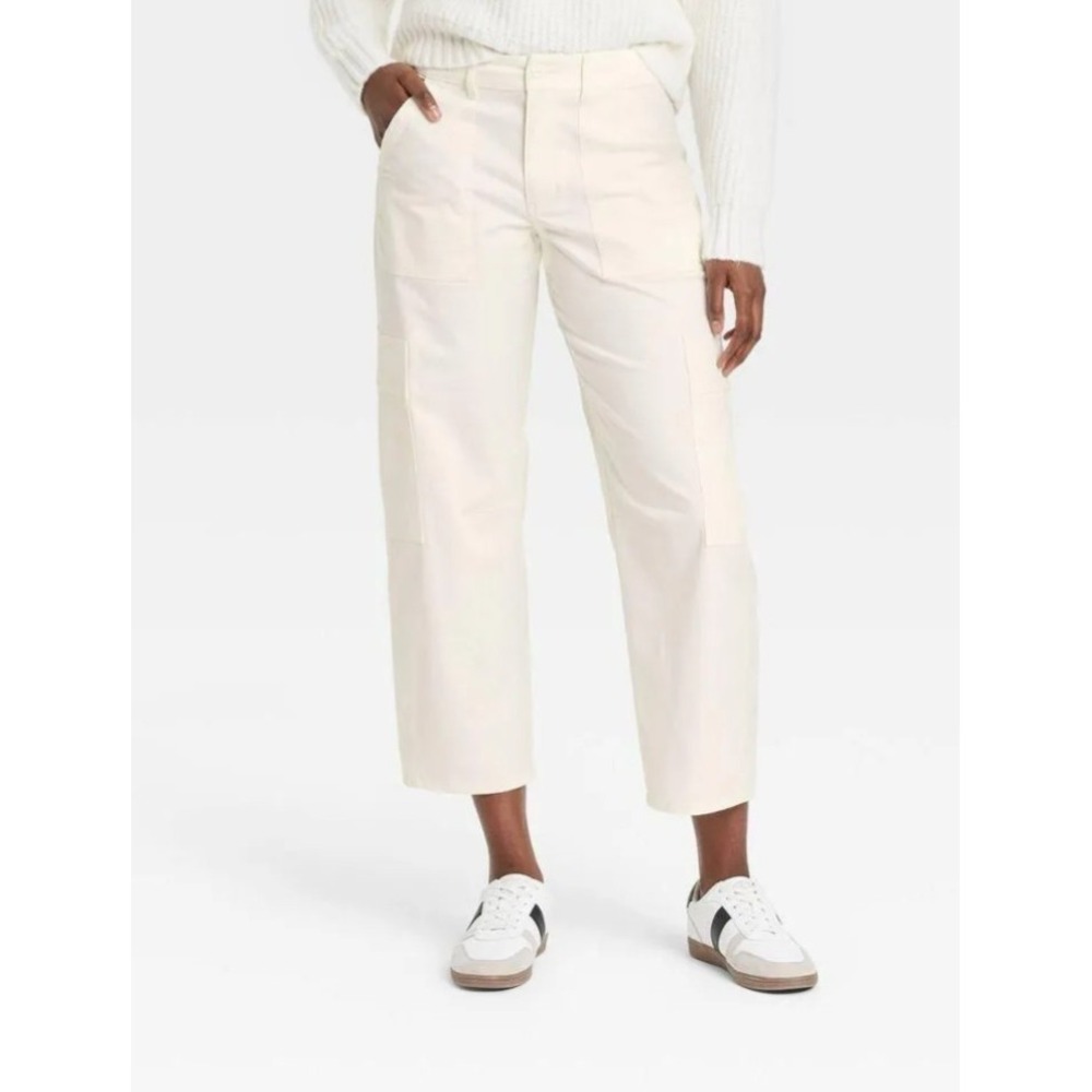 Women's Mid-Rise Barrel Leg Cargo Pants - Universal Thread Size 17 NWOT cream
